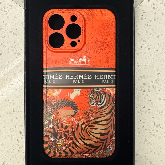 Hermès Orange Tiger iPhone 15 Pro Max Case